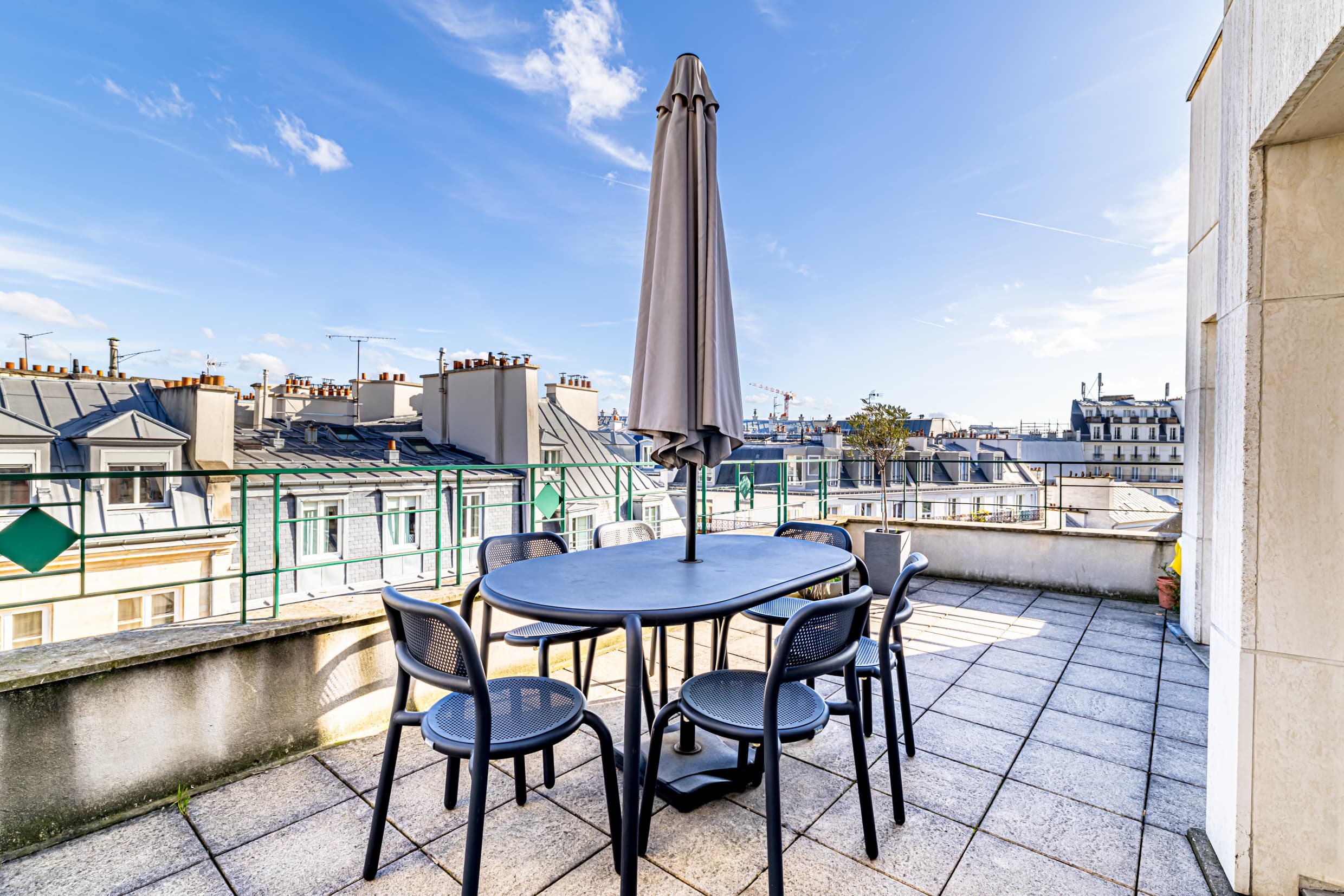 Services et équipements du coworking Espace Cadet Paris 9