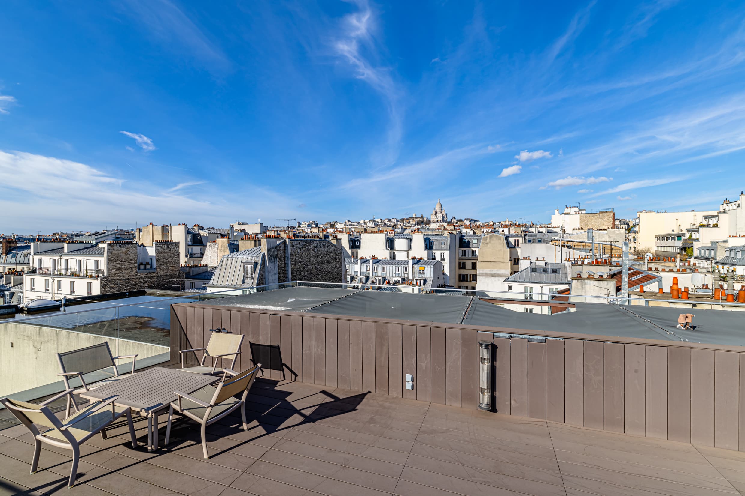 Phone box pour appels confidentiels