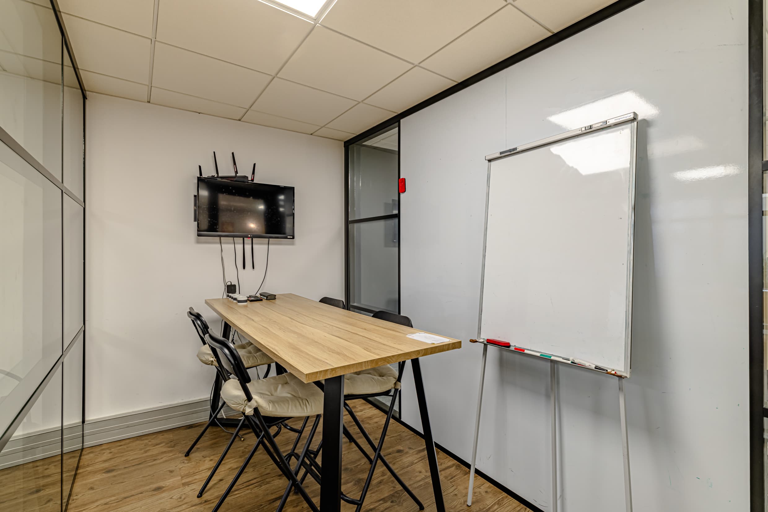 Services et équipements du coworking Espace Cadet Paris 9